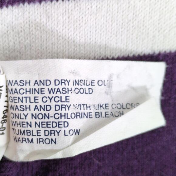 GAP Women's XS Knit Sweater Top, V-Neck Purple Striped, Vtg Y2K Era Preppy - Picture 6 of 6